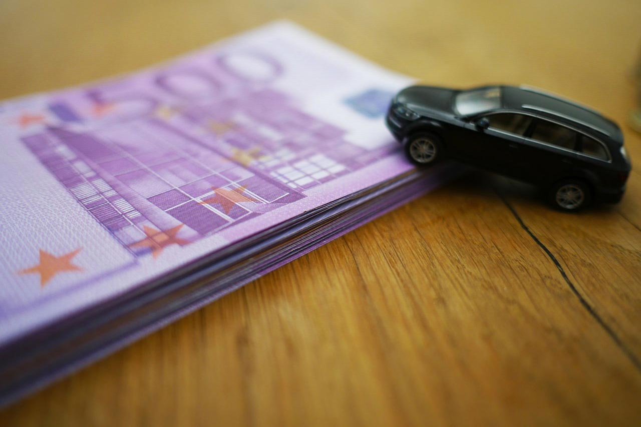 Úvěr na auto - GOLD BANKING, s.r.o.